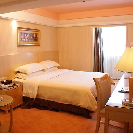Vienna Hotel - Da Ju Yuan Branch Шэньчжэнь Экстерьер фото